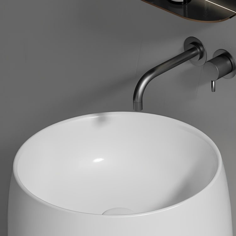 El Lavabo de Pedestal Annecy fusiona lujo y funcionalidad. Cerámica premium con certificaciones internacionales, ideal para grifería de pared.
SKU: WS-057A