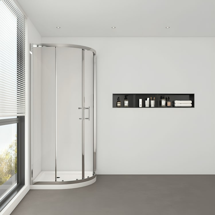 Cancel esquinero de ducha Ámsterdam con puertas deslizantes. Vidrio templado de 6 mm, rodillos silenciosos y acabados premium. Diseño semicircular sofisticado.

SKU: BP46S4
